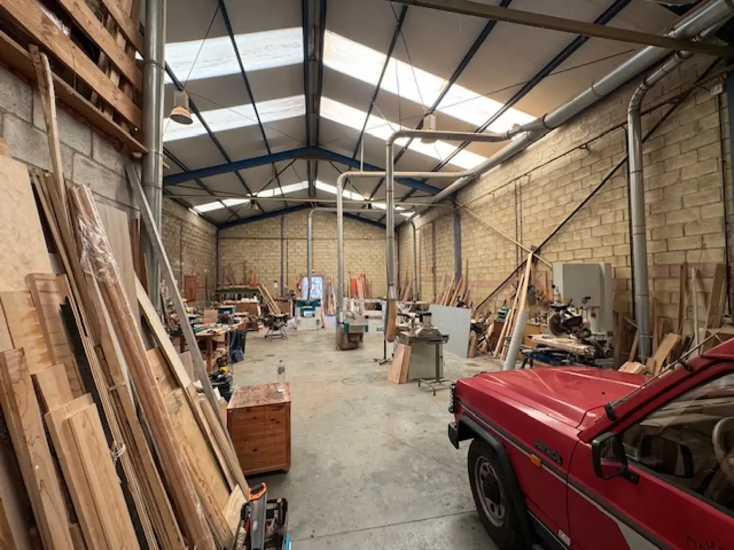 Industrial buildings for sale in Carreño