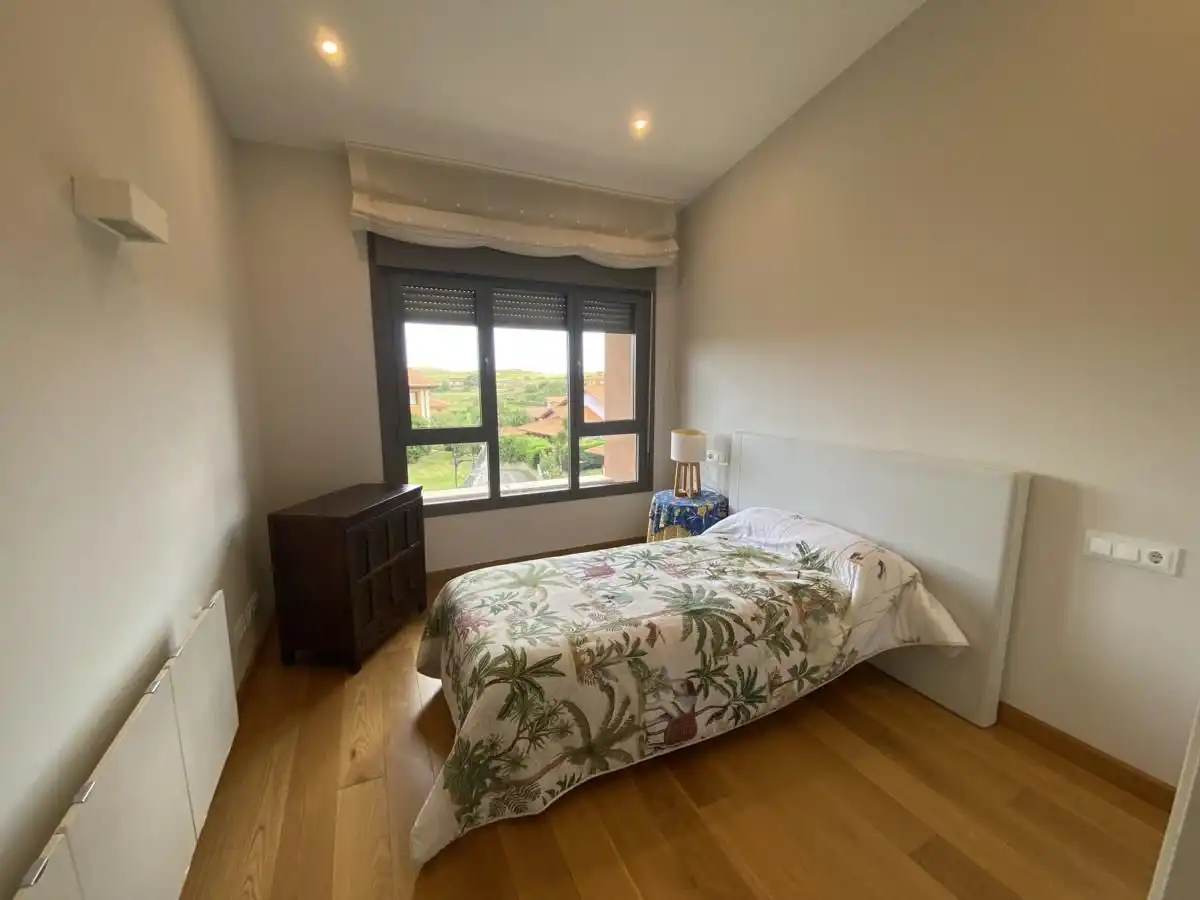 Habitación de Casa o chalet en venta en Llanes con Calefacción, Jardín privado y Terraza