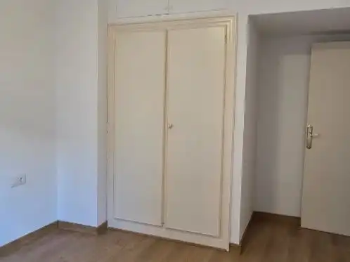 Schlafzimmer von Wohnung zur Miete in  Barcelona Capital mit Terrasse und Balkon