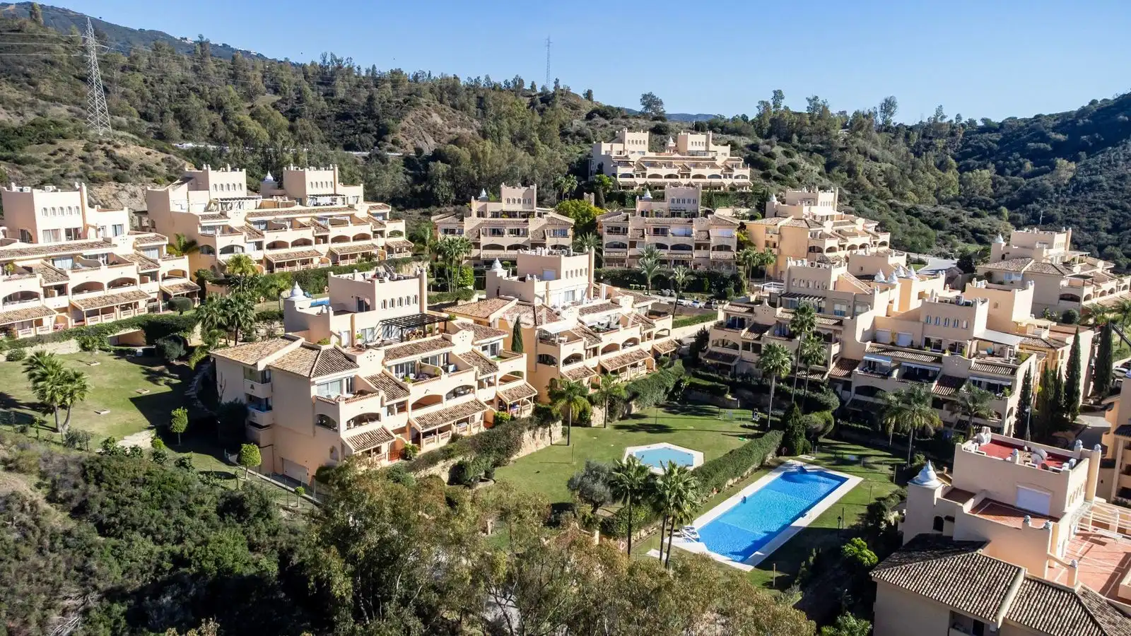 Apartment with pool for sale in Calle José Medina 74, imagen 26