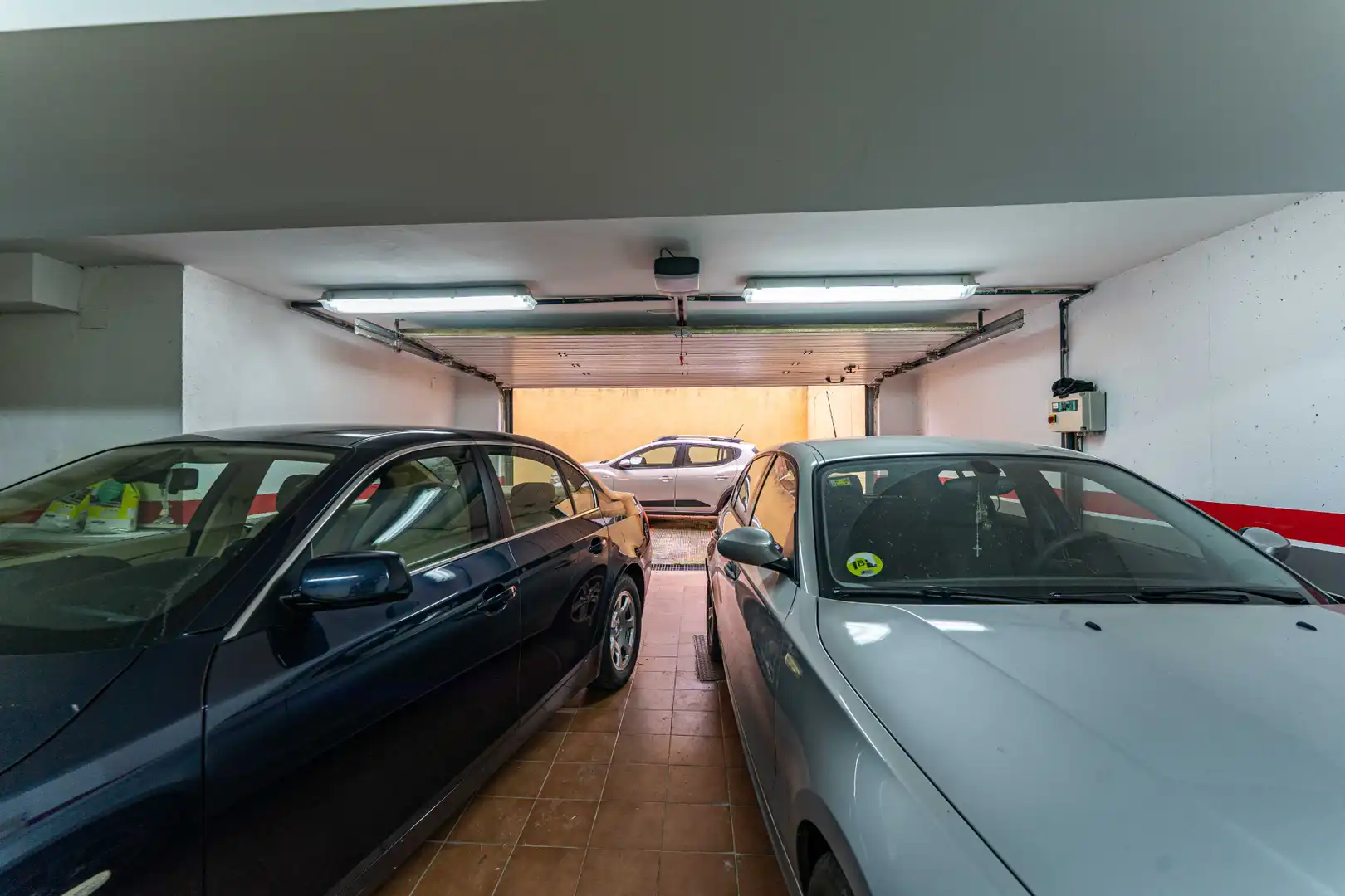 Aparcament de Casa o xalet en venda en Serranillos del Valle amb Aire condicionat, Calefacció i Jardí privat