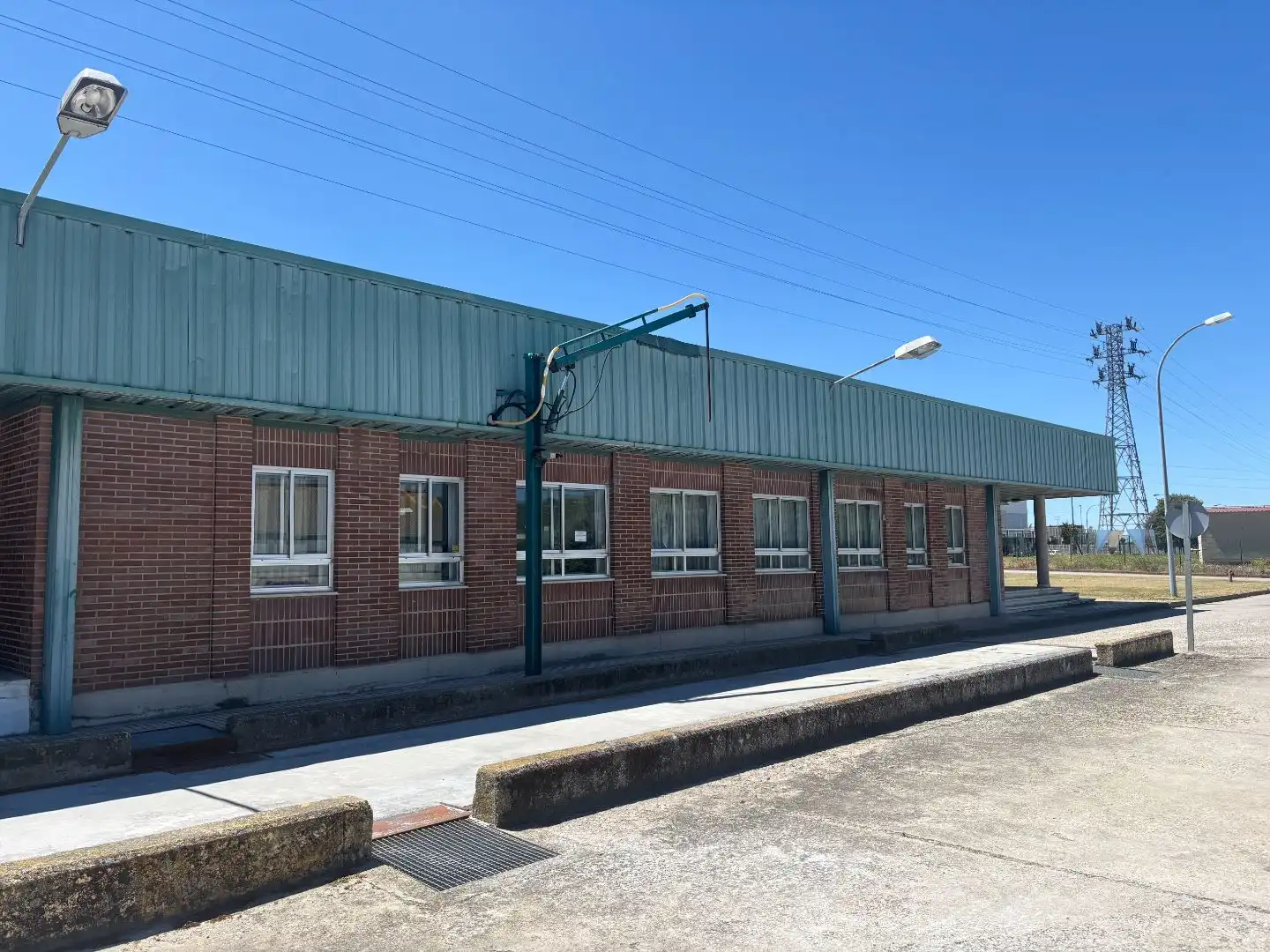 Nau industrial de lloguer a Calle López Bravo 60, imagen 12