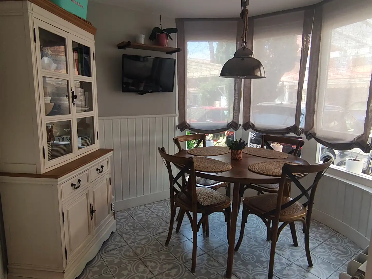 Esszimmer von Einfamilien-Reihenhaus zum Verkauf in Algete mit Klimaanlage, Heizung und Privatgarten