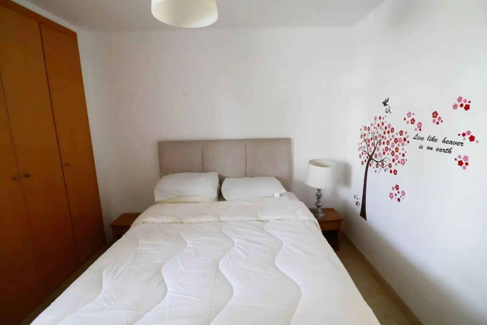 Dormitori de Apartament en venda en Estepona amb Aire condicionat, Terrassa i Traster