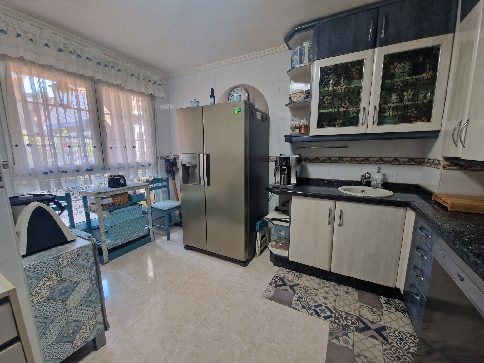Kitchen of Single-family semi-detached for sale in Avilés  with Parquet flooring, Terrace and Storage room