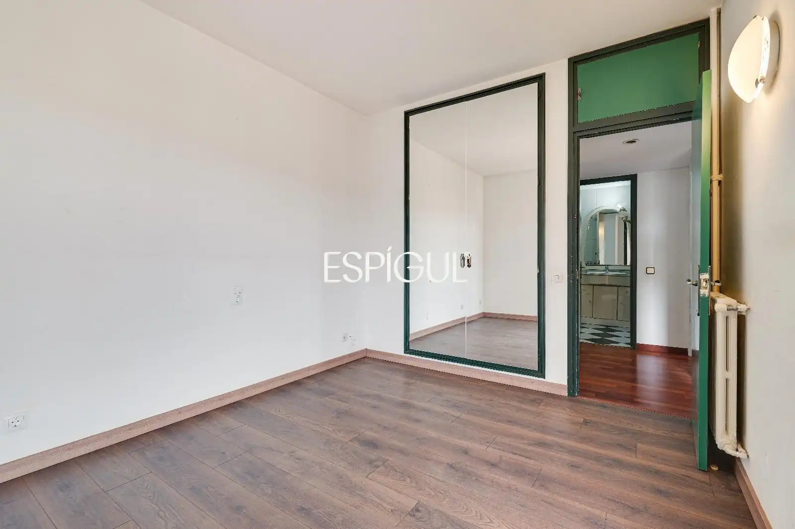 Habitación de Piso en venta en Girona con Calefacción, Parquet y Amueblado