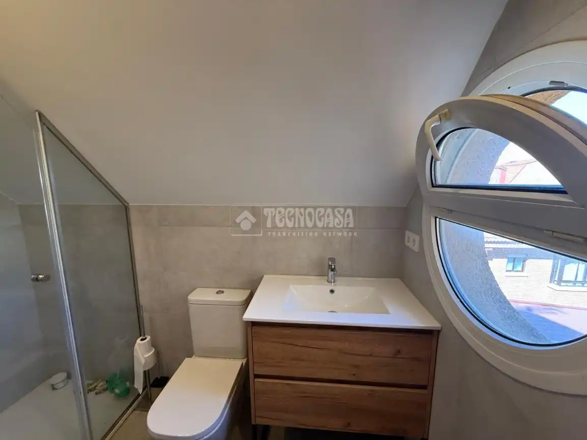 Baño de Piso en venta en Madrid con Aire acondicionado, Calefacción y Terraza