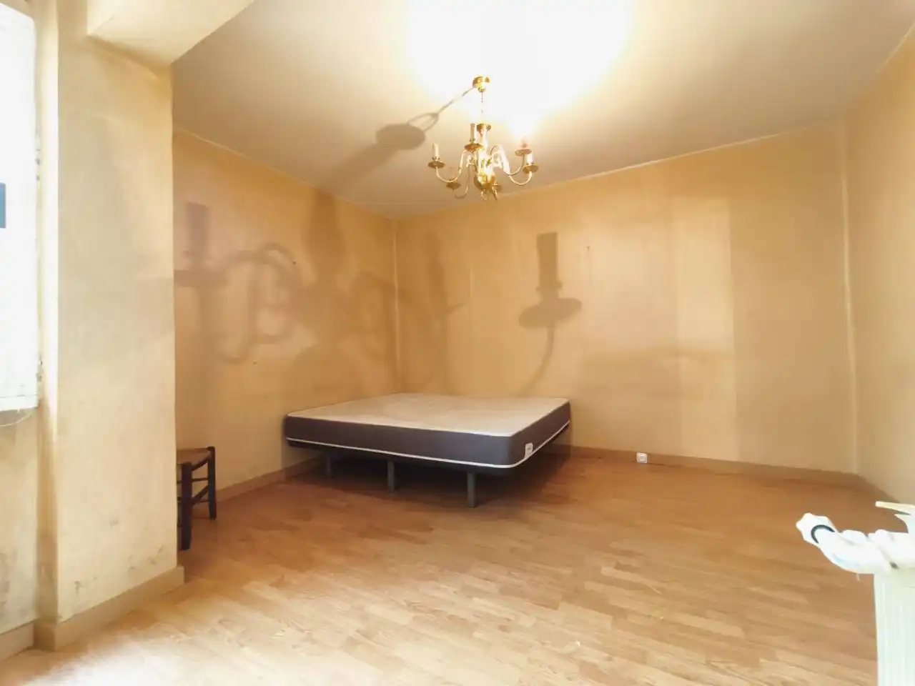 Habitación de Piso en venta en Burgos con Calefacción y Parquet