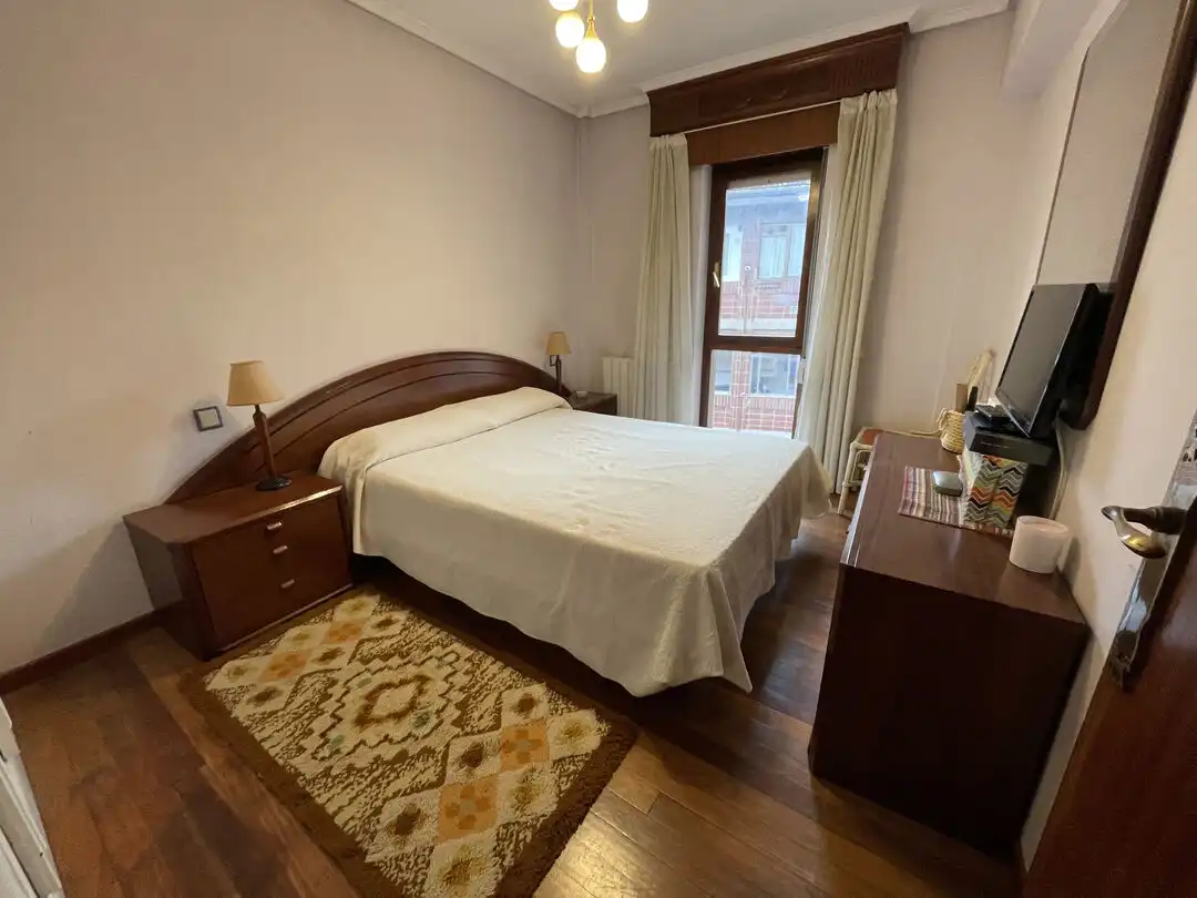 Schlafzimmer von Wohnung zum Verkauf in Getxo  mit Heizung und Abstellraum