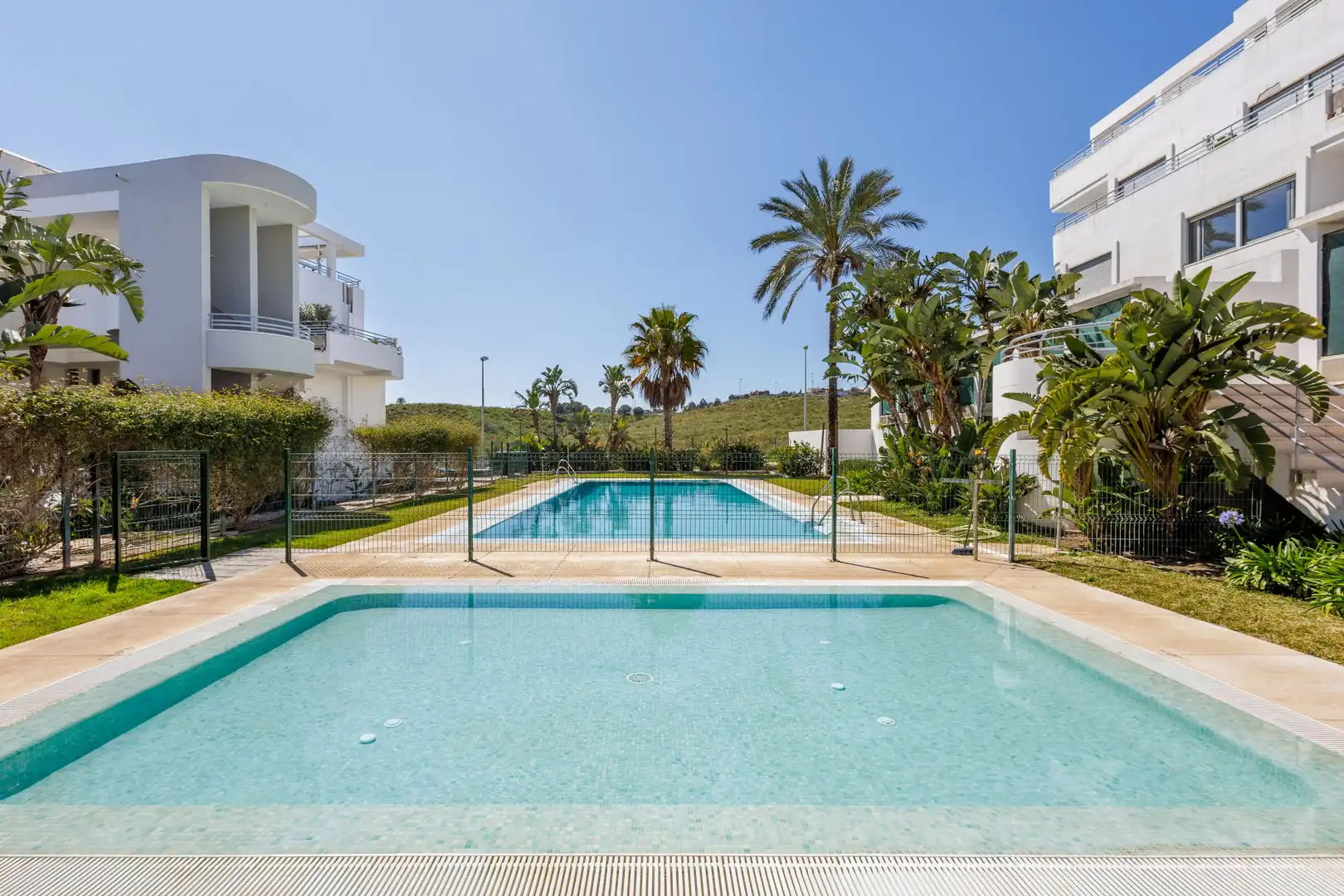 Piscina de Ático en venta en Mijas con Aire acondicionado, Calefacción y Jardín privado