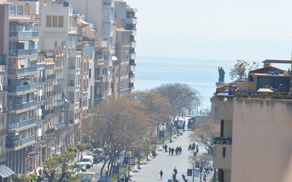 Vista exterior de Àtic de lloguer en  Tarragona Capital amb Aire condicionat, Terrassa i Moblat