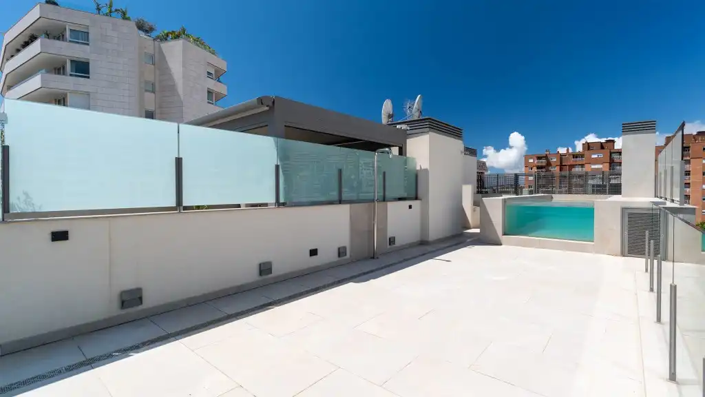 Piscina de Ático en venta en  Palma de Mallorca con Aire acondicionado, Calefacción y Terraza