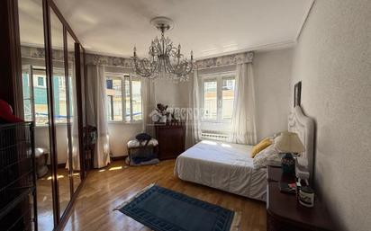 Bedroom of Flat for sale in Santander