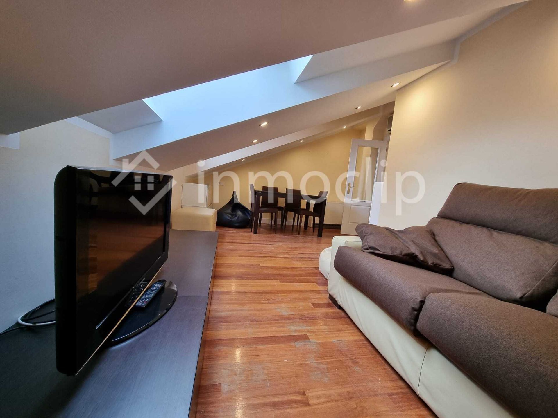 Living room of Flat for sale in Salamanca Capital  with Air Conditioner and Heating