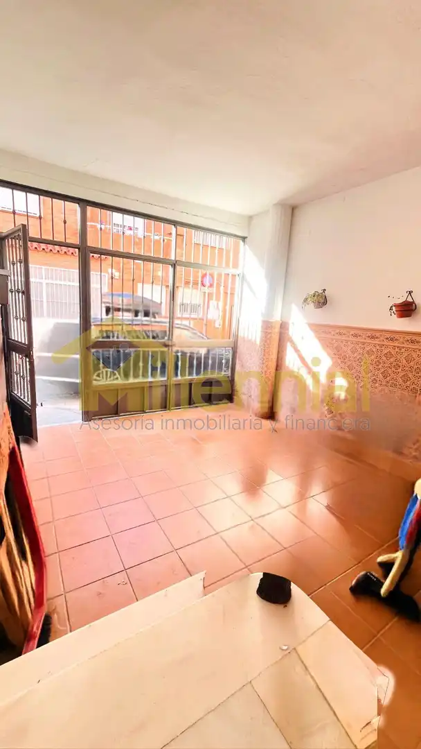 Adossat amb piscina en venda a San Pablo - Santa Justa, imagen 2