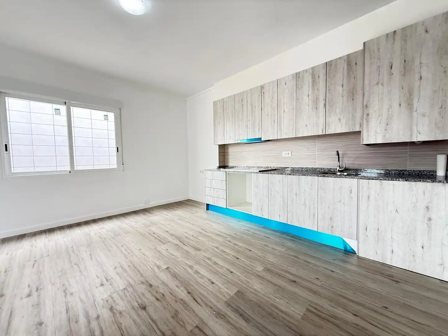Cocina de Ático en venta en San Pedro del Pinatar con Terraza, Trastero y Balcón