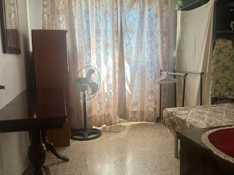 Habitación de Piso en venta en Fuengirola con Jardín privado, Terraza y Balcón