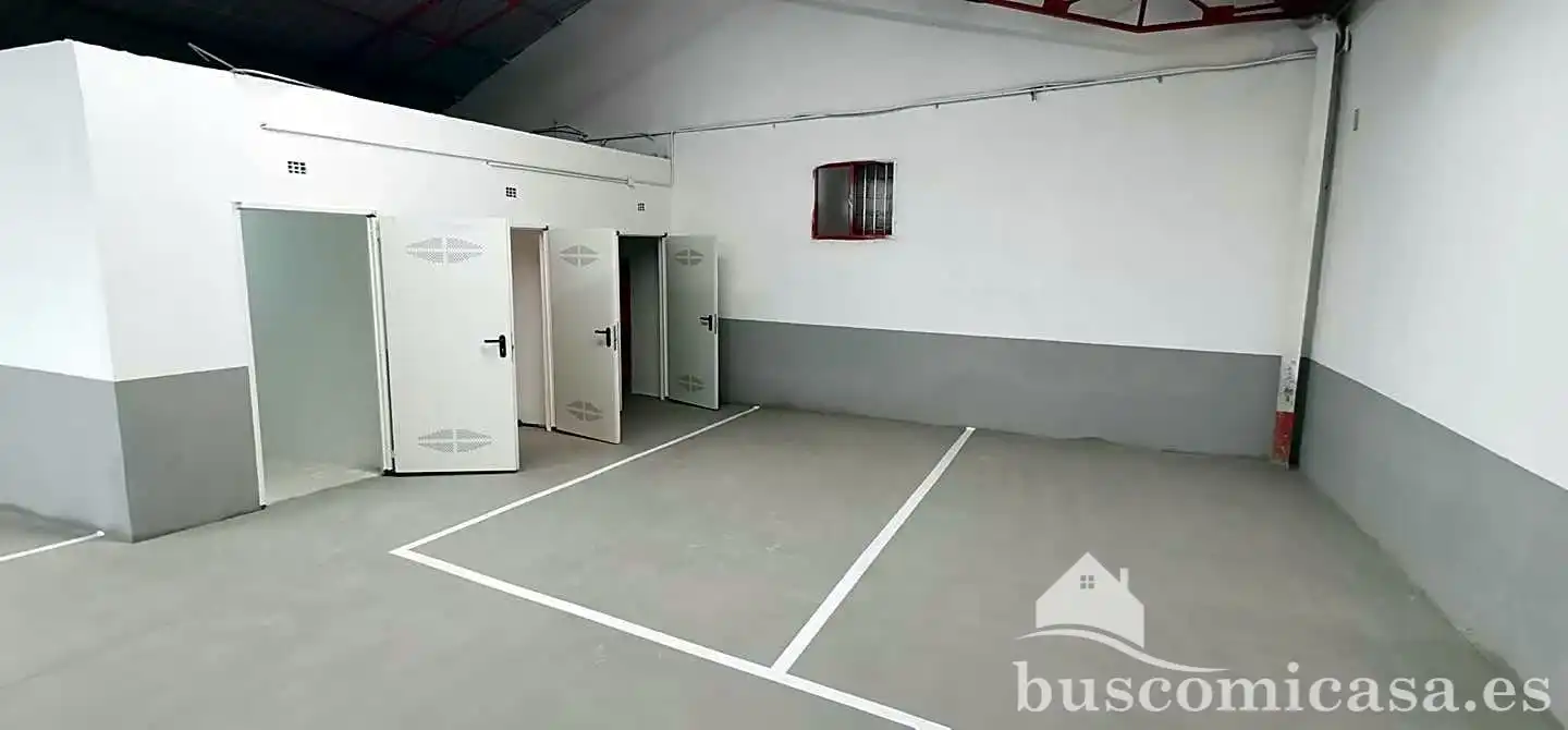 Parkplatz von Garage zur Miete in Linares