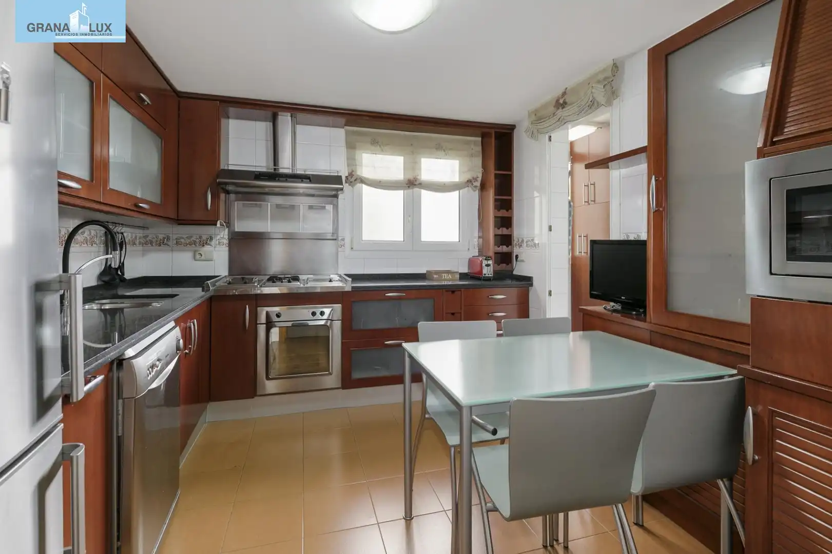 Apartament amb piscina en venda a 54 Calle Ramón y Cajal #escalera  p3  / 4B, imagen 5