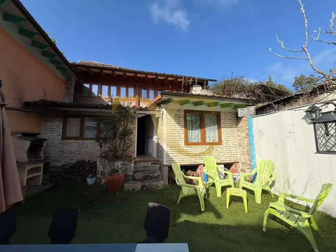 Casa con jardín en venta en Balmori