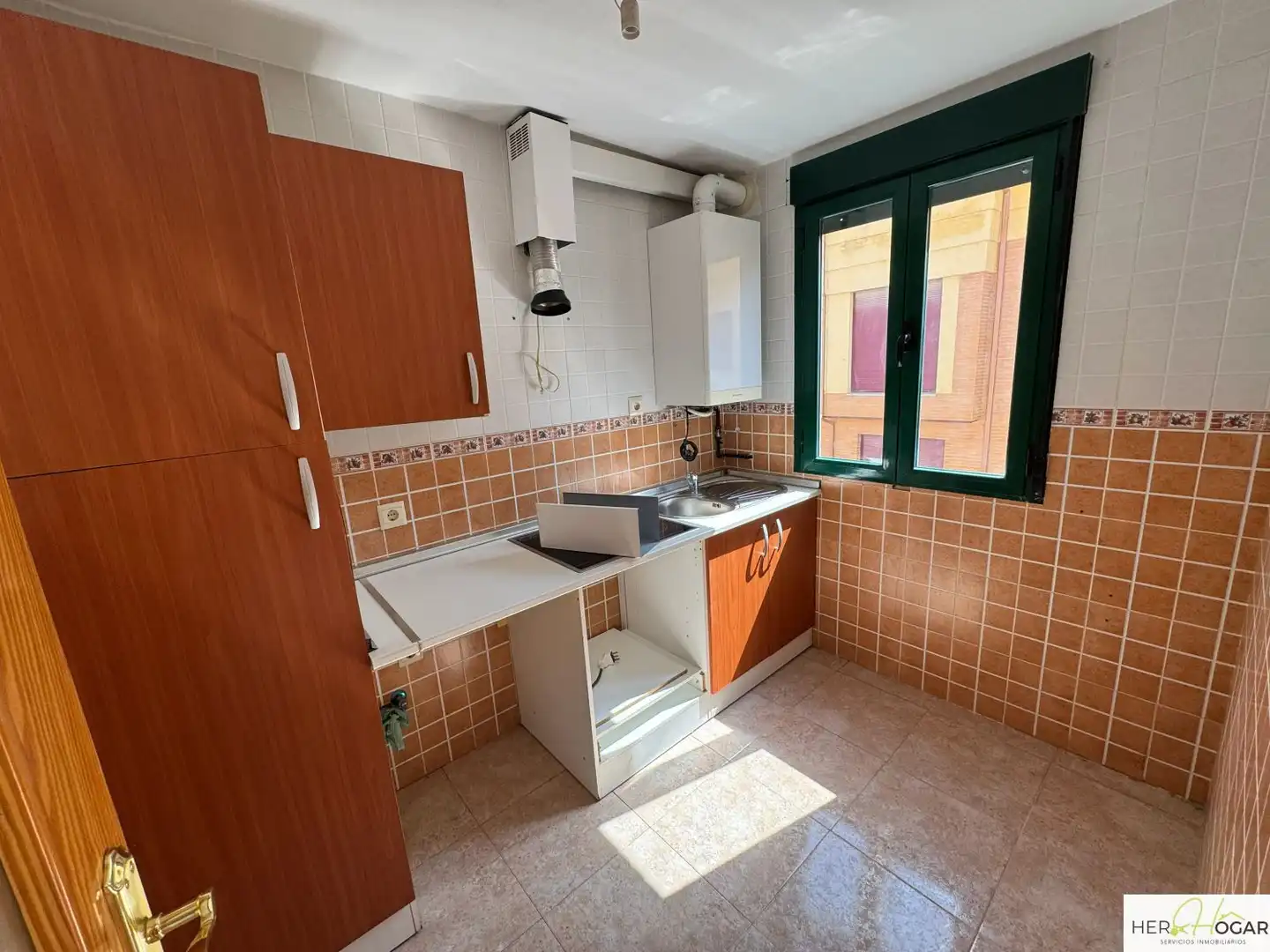 Cocina de Piso en venta en Alameda de la Sagra con Calefacción
