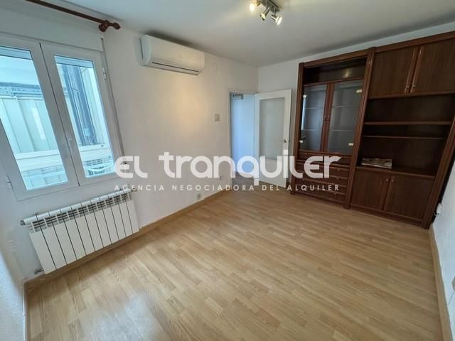 Flat to rent in  Madrid Capital  with Air Conditioner and Washing machine