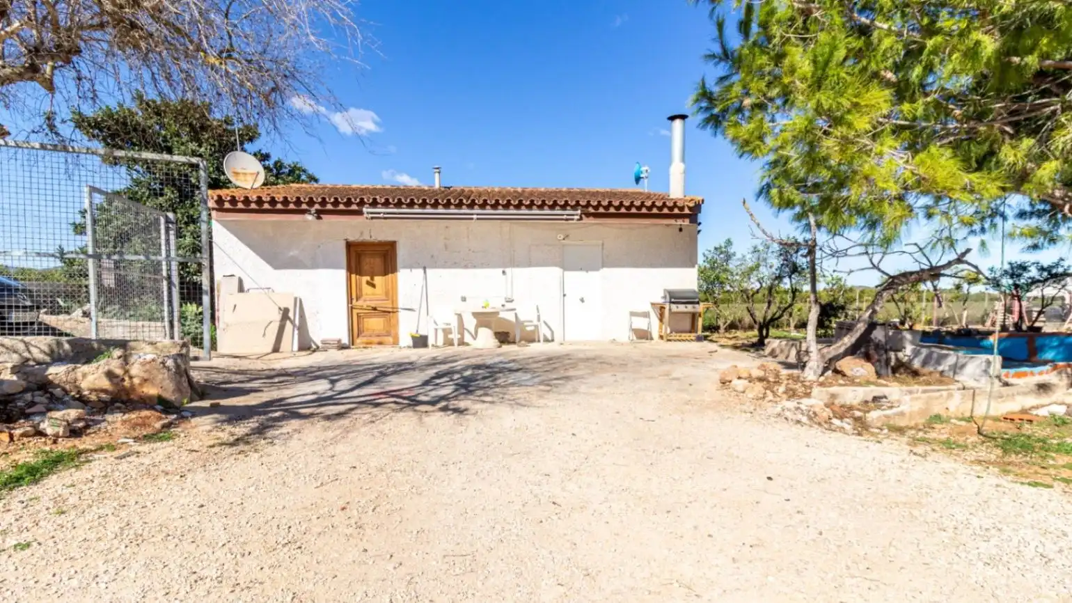 Maison rustique avec jardin à vendre à Pego