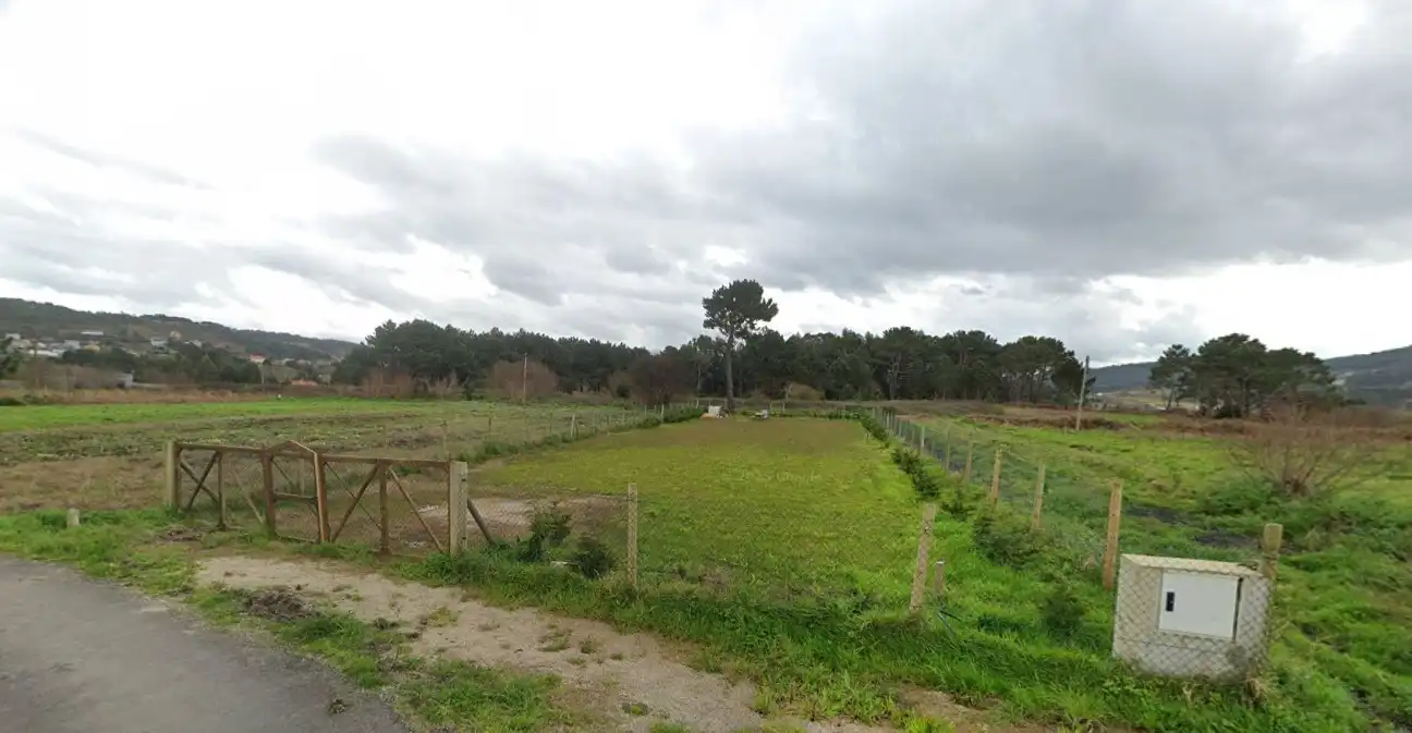 Land for sale in Carballo