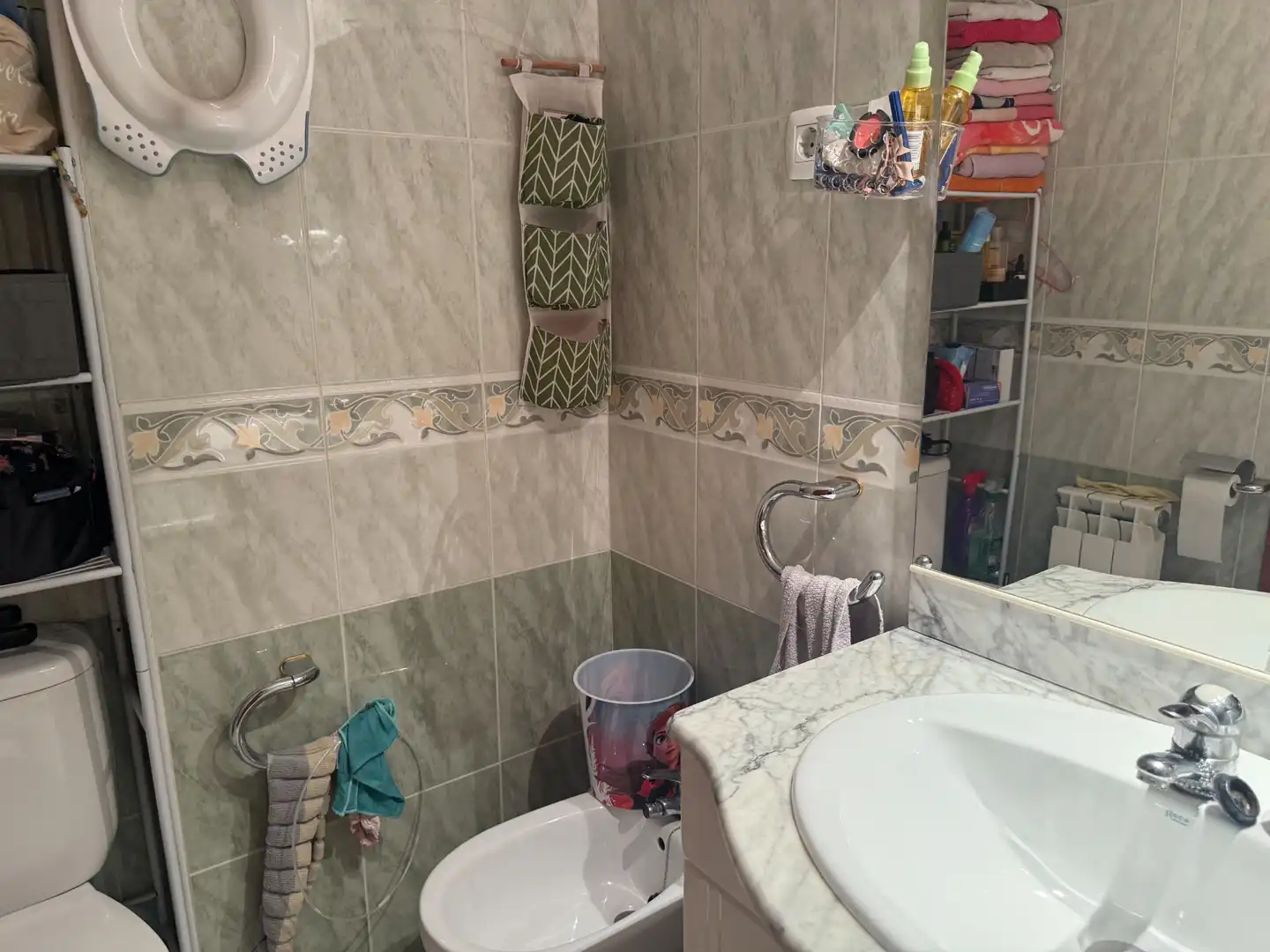 Bathroom of Flat for sale in Reus  with Air Conditioner, Furnished and Oven