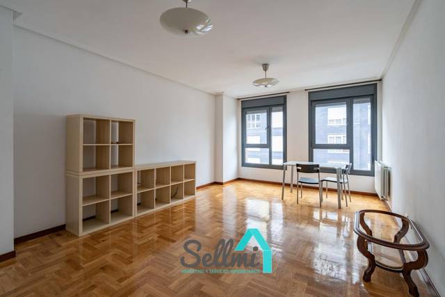 Piso en Alquiler en Coaña en La Florida