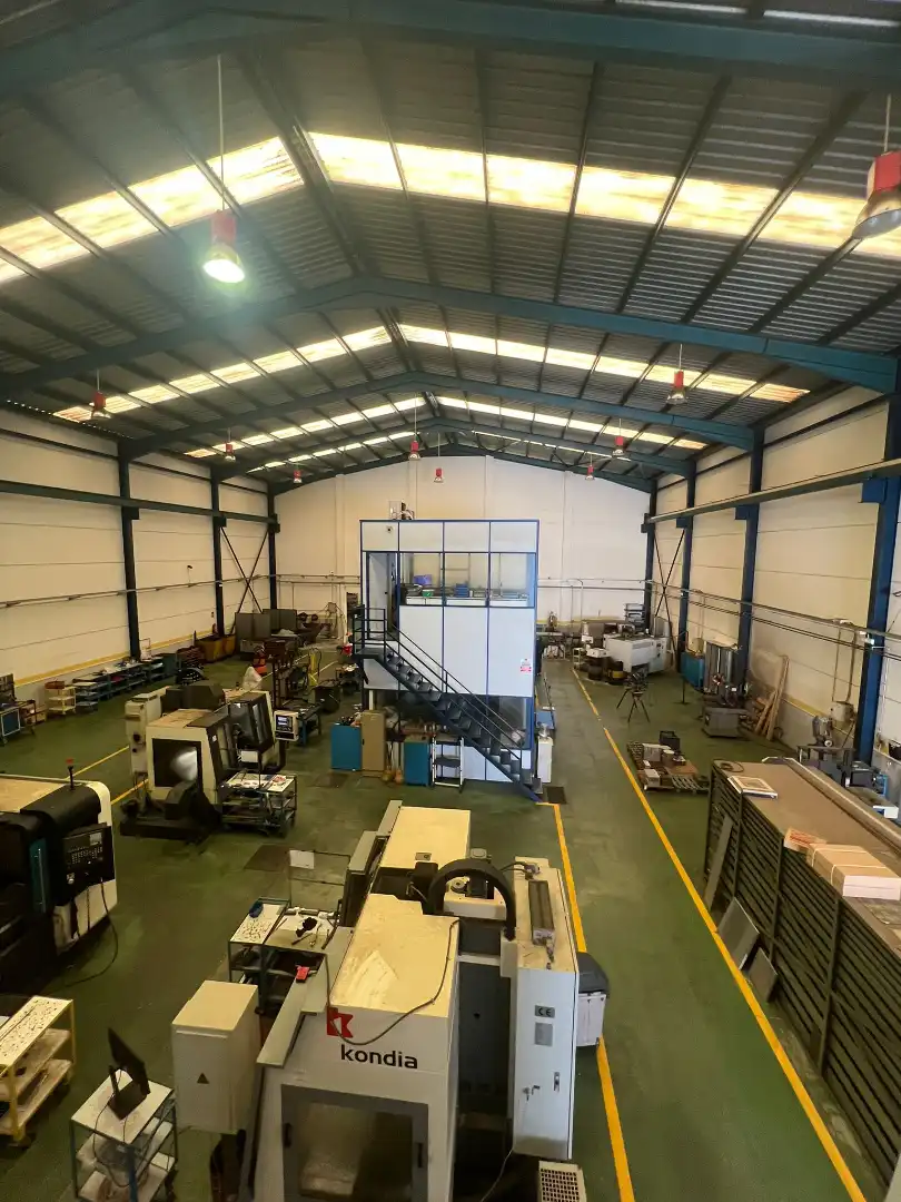 Vista exterior de Nave industrial en venta en Massamagrell