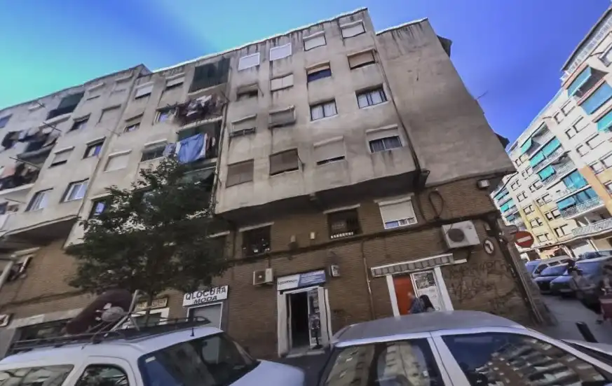 Piso en venta en C/ Juan Valera