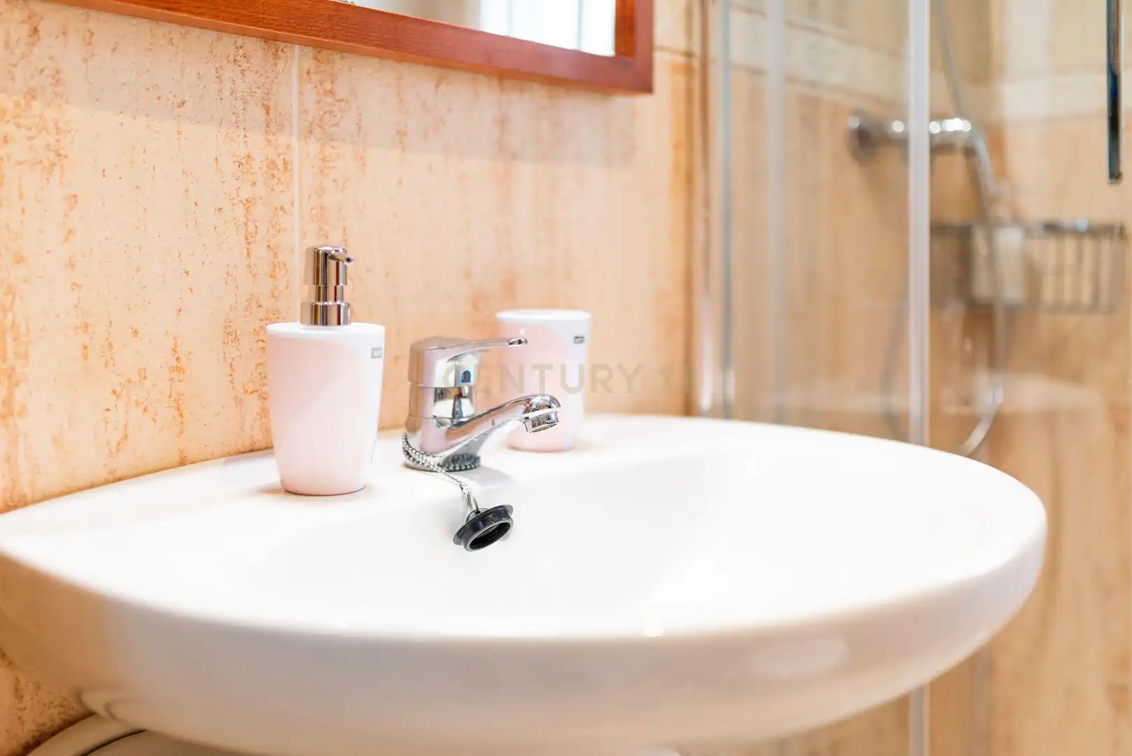 Baño de Piso en venta en Granada con Aire acondicionado
