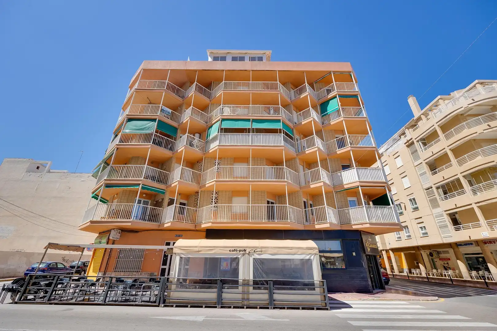 Apartament amb ascensor en venda a La Mata, imagen 2