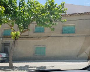 Exterior view of House or chalet for sale in Lezuza