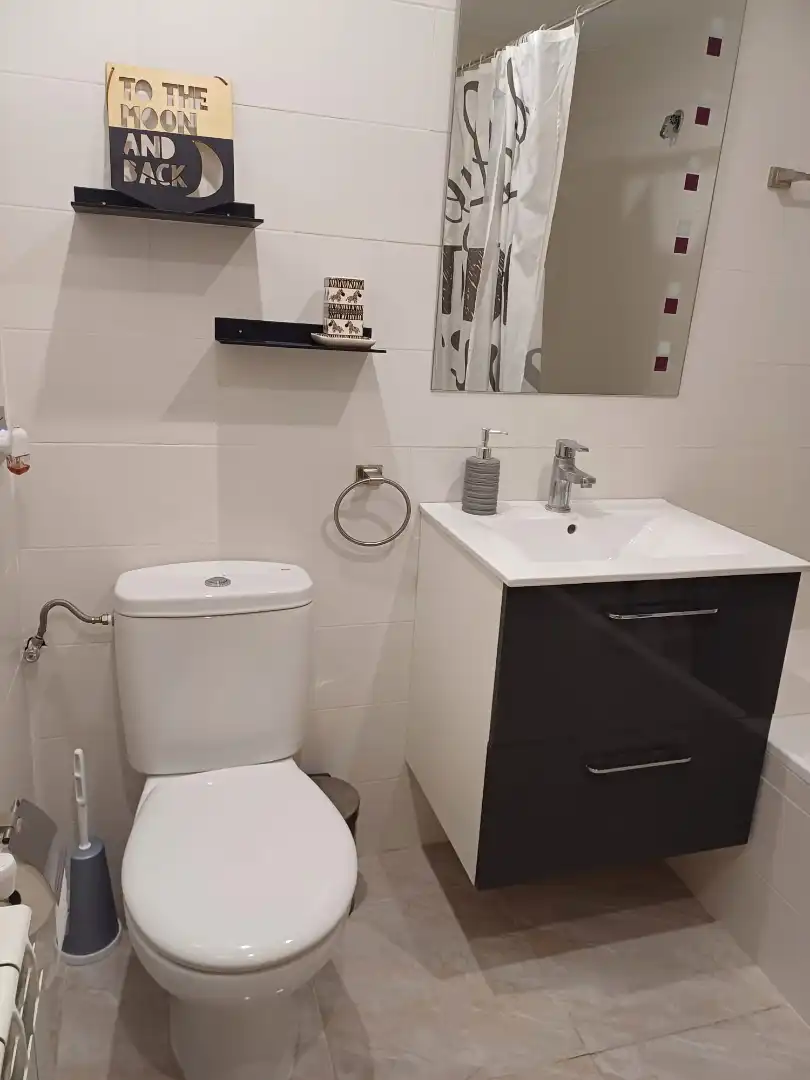 Baño de Piso en venta en Valladolid con Calefacción, Parquet y Amueblado