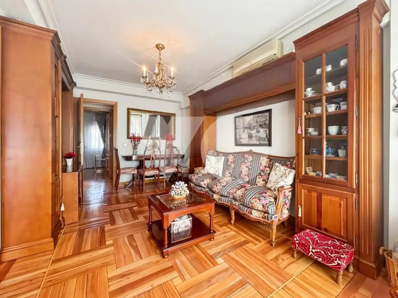 Sala d'estar de Pis en venda en Madrid amb Aire condicionat, Calefacció i Parquet