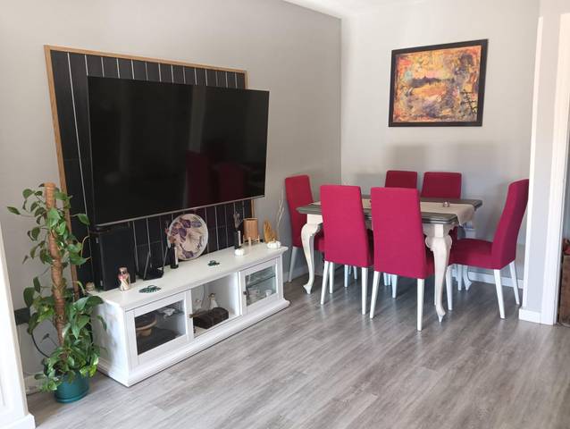 Casa adosada en Venta en Calle REY ORDOÑO-NV en Villaquilambre