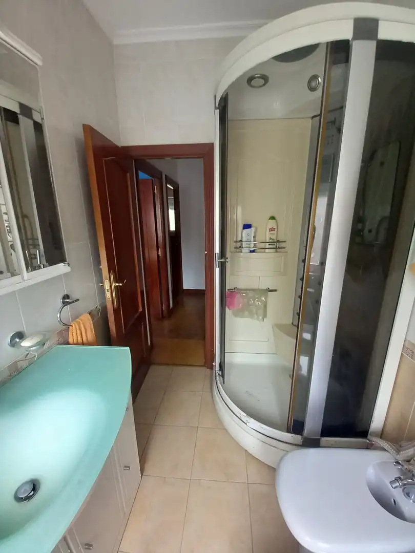 Bathroom of Flat for sale in Torrelavega   with Heating, Terrace and Furnished