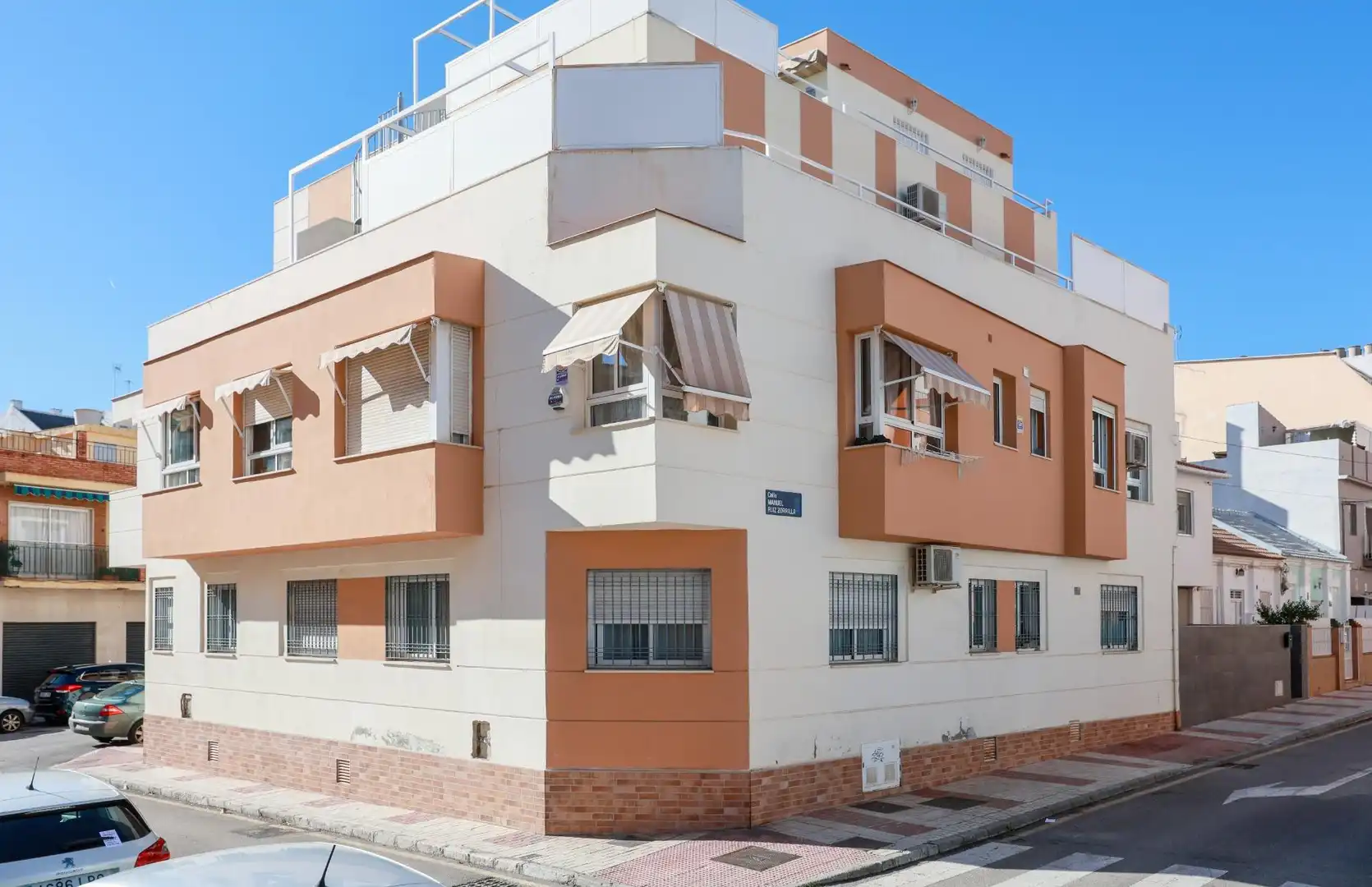 Vista exterior de Planta baja en venta en Málaga con Aire acondicionado, Calefacción y Alarma