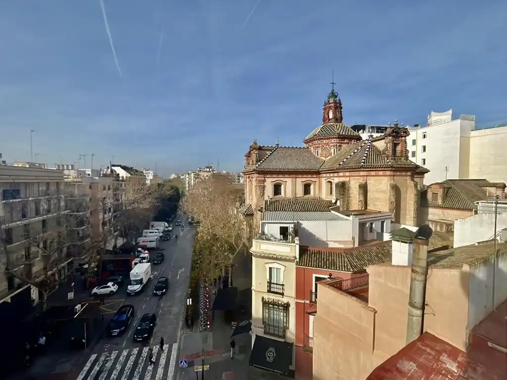Vista exterior de Piso de alquiler en Sevilla con Aire acondicionado, Terraza y Amueblado