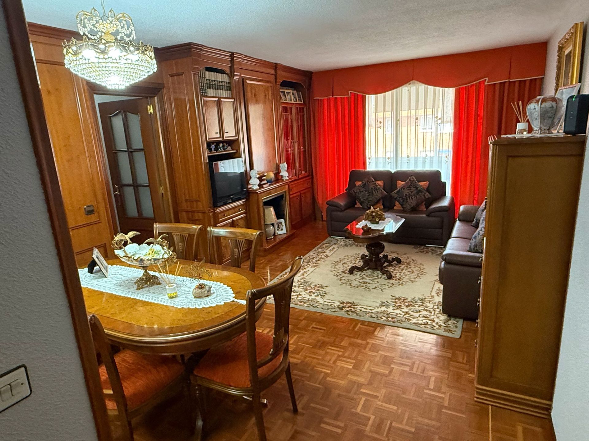 Piso en venta en Avenida Carlos V