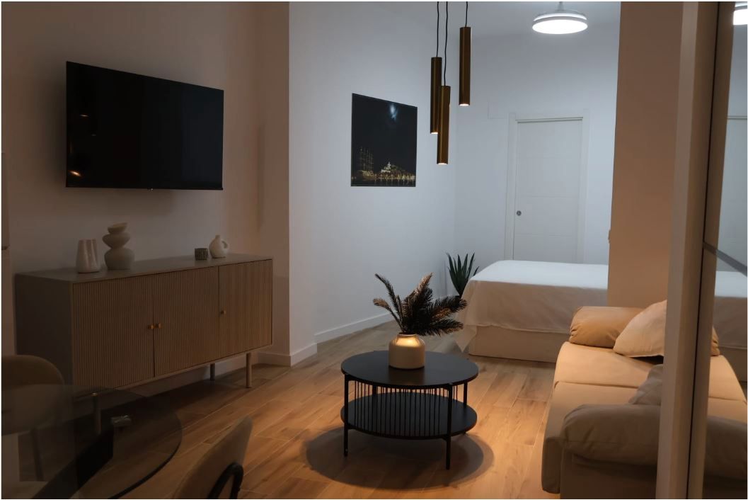 Bedroom of Study for rent in Málaga Capital  with Air Conditioner, Furnished and Washing machine