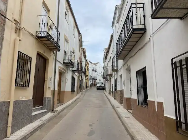 Vista exterior de Casa adosada en venta en Villanueva del Arzobispo