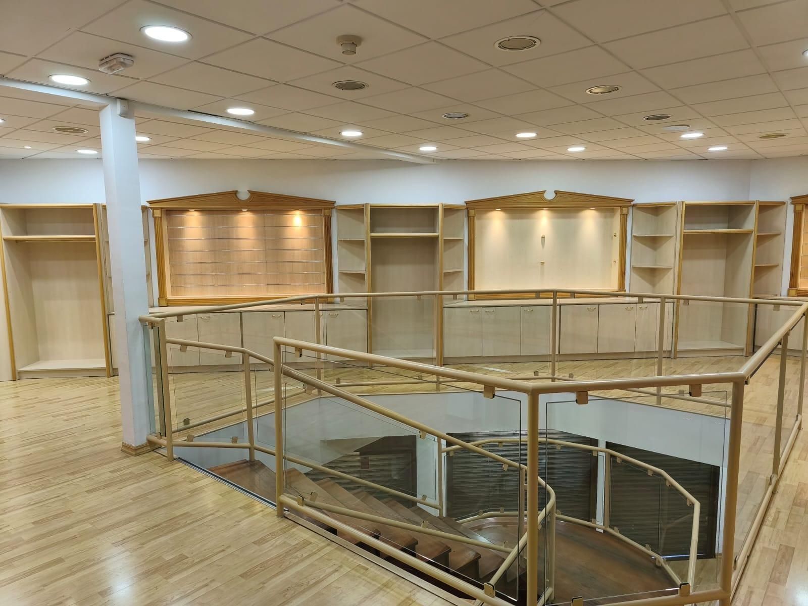 Local de lloguer a Les Arenes - La Grípia  Can Montllor, Nord-est