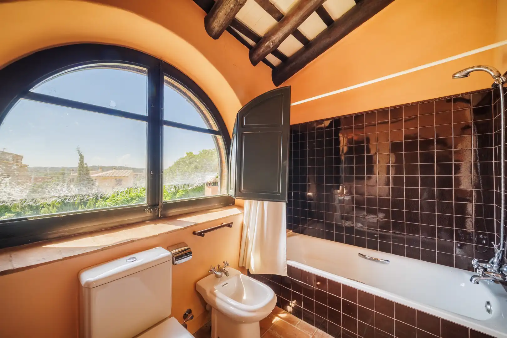 Bathroom of Country homes for sale in Parlavà  with Air Conditioner, Private garden and Terrace