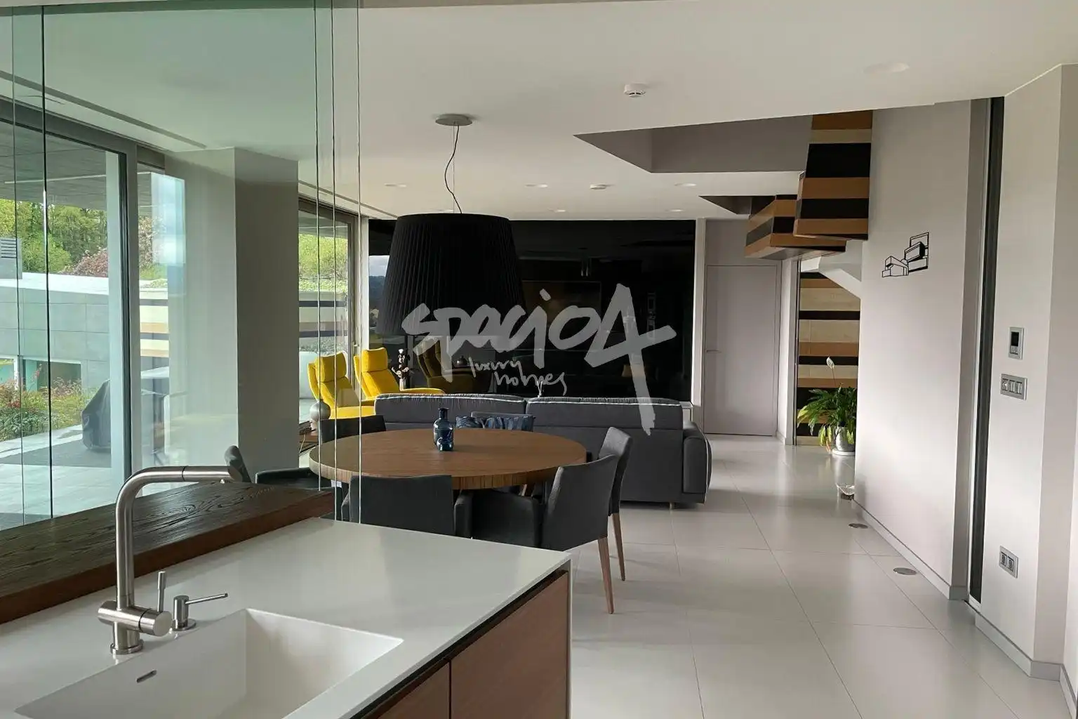 Sala de estar de Casa o chalet en venta en Sarria con Aire acondicionado, Jardín privado y Terraza