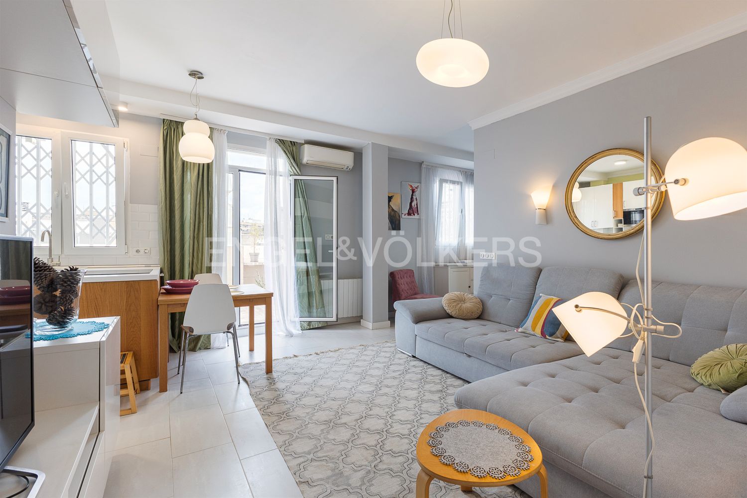 Attic to rent in El Botànic