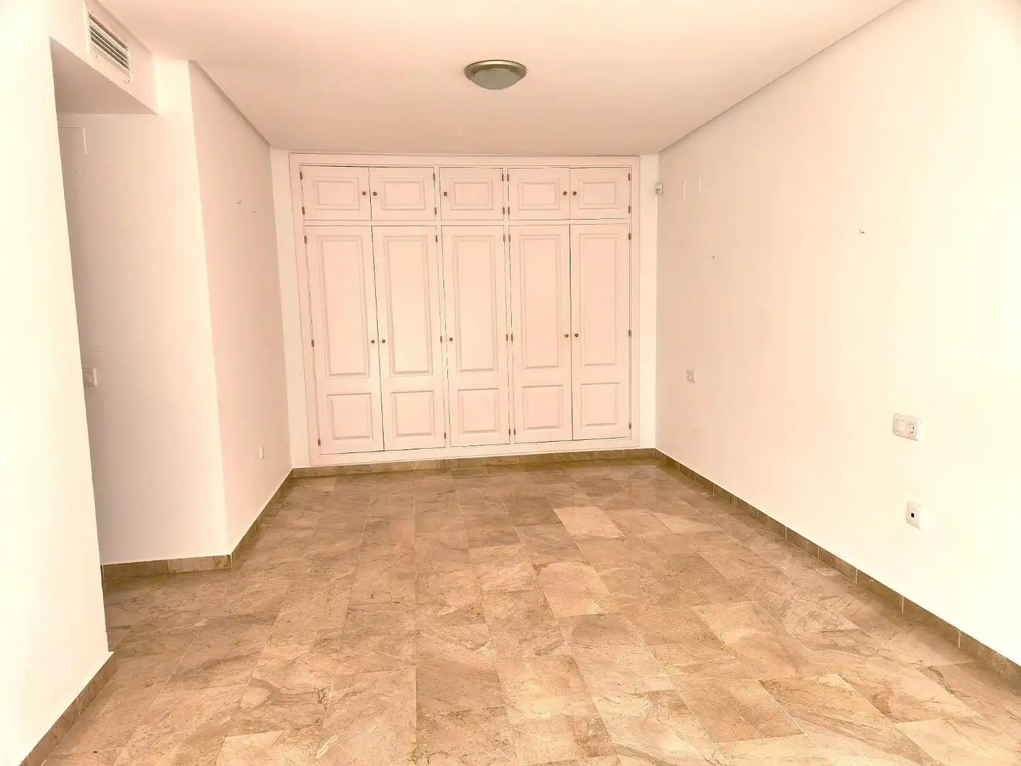 Bedroom of Flat for sale in Benalmádena  with Air Conditioner, Heating and Private garden