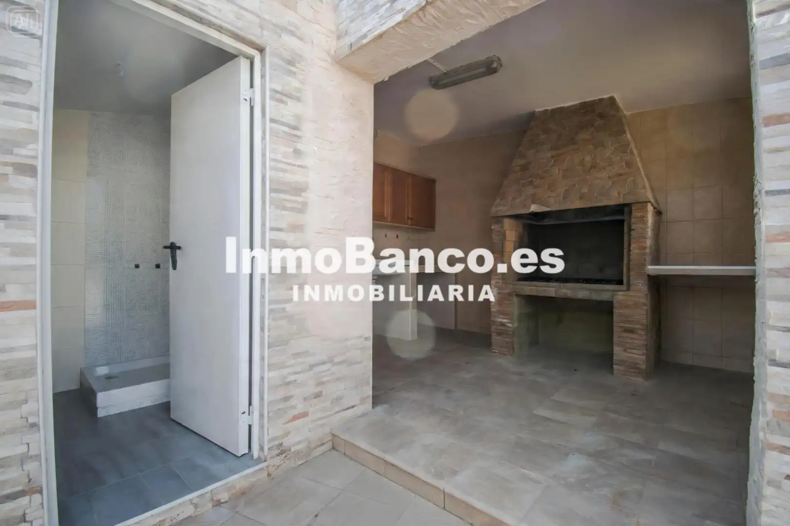 Casa o chalet en venta en Chiva con Jardín privado, Terraza y Trastero